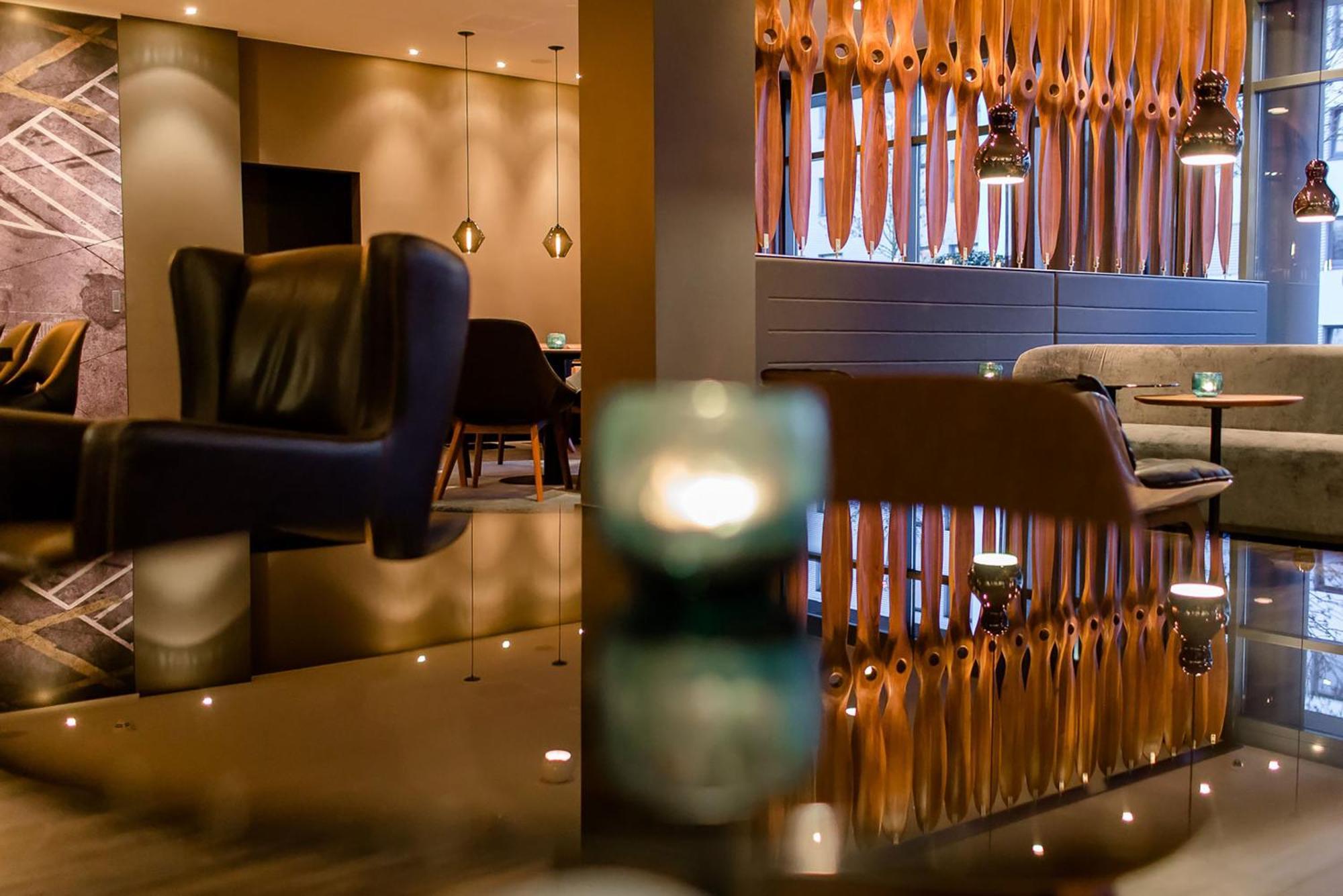 Motel One Frankfurt Airport Frankfurt nad Mohanem Exteriér fotografie