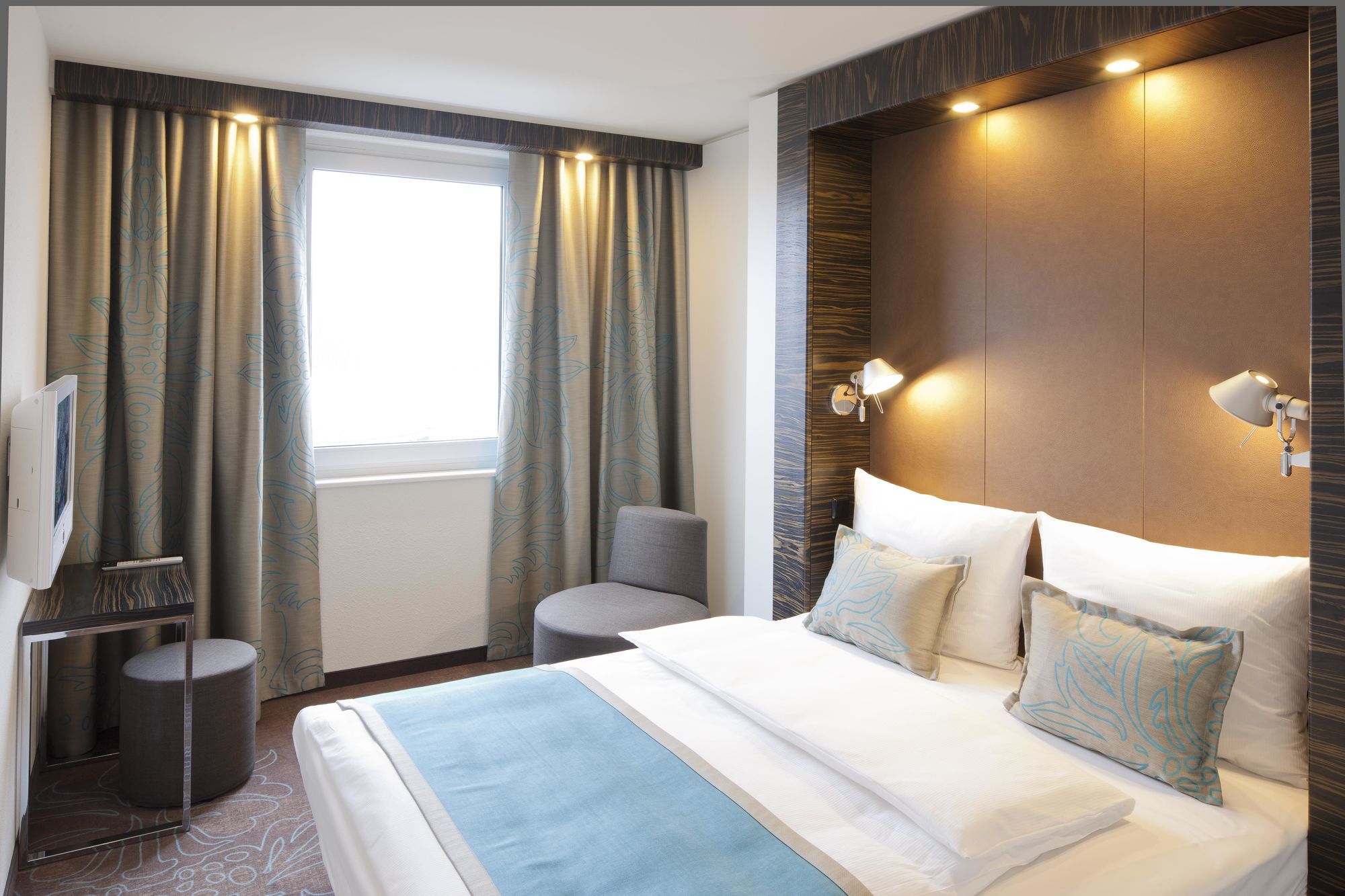 Motel One Frankfurt Airport Frankfurt nad Mohanem Pokoj fotografie
